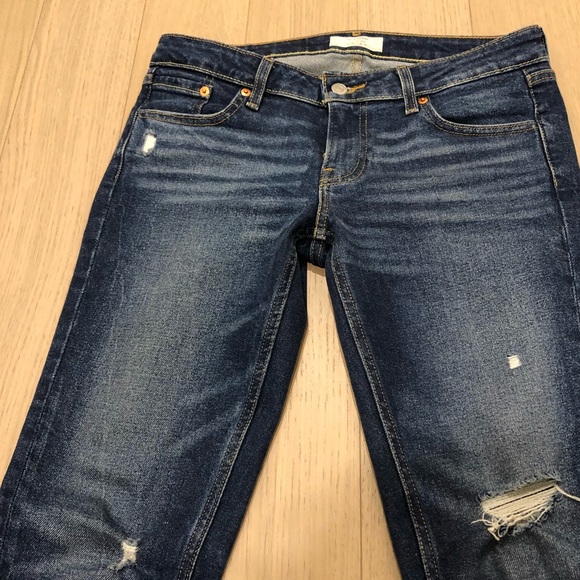 Levi’s 711 skinny - hard to find style!! - Picture 4 of 8